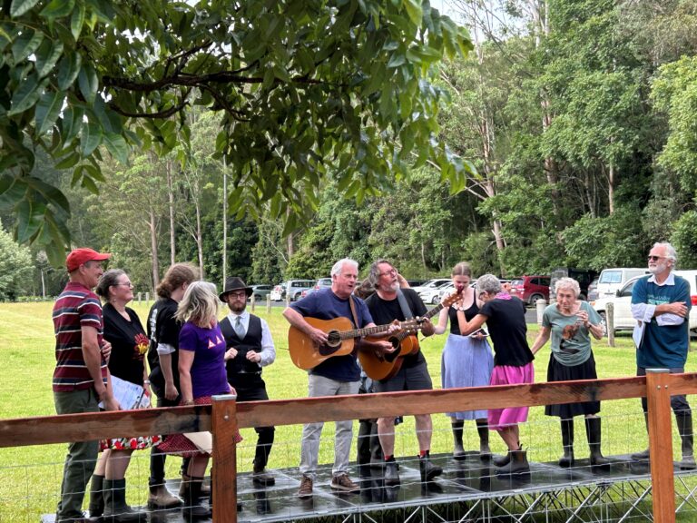 Andy & John - The Upper River Boogie